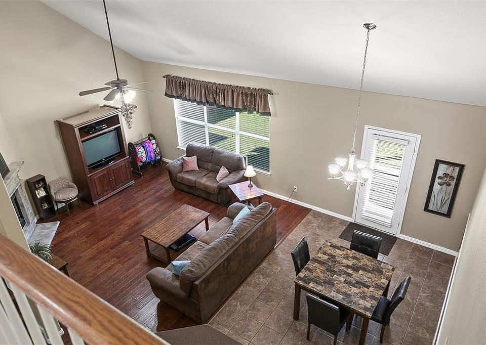 2nd image of 5621 Paloma Blanca Dr