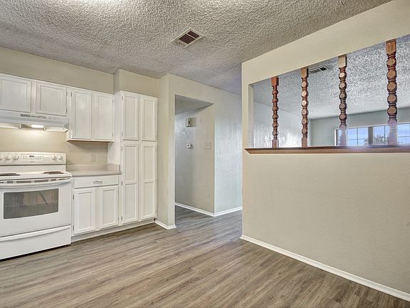 4th image of 6321 Richland Plaza Dr APT A