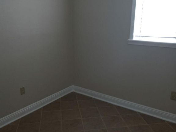 2nd image of 700 N Lopez St