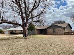 2914 W Walnut Ave, Duncan, OK 73533