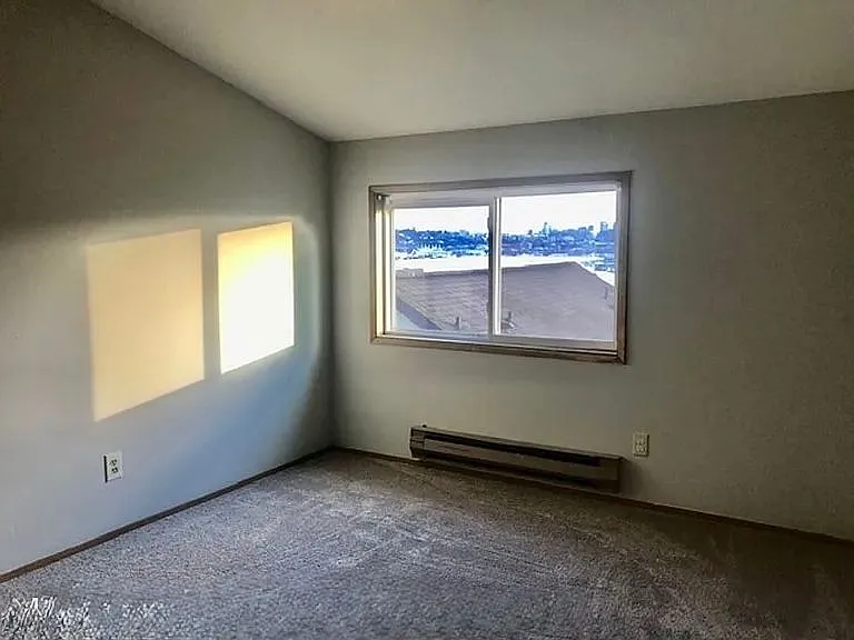 3660 Whitman Ave N #6 — Photo 13