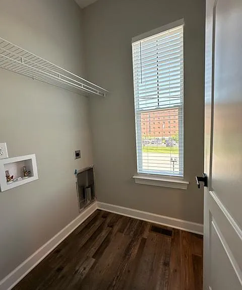 3409 Albion St — Photo 9