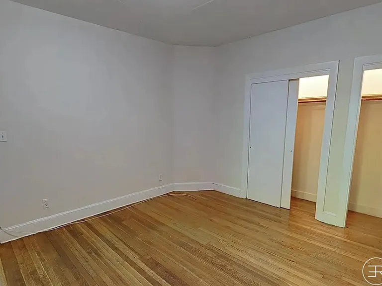 1572 Beacon St #1 — Photo 2