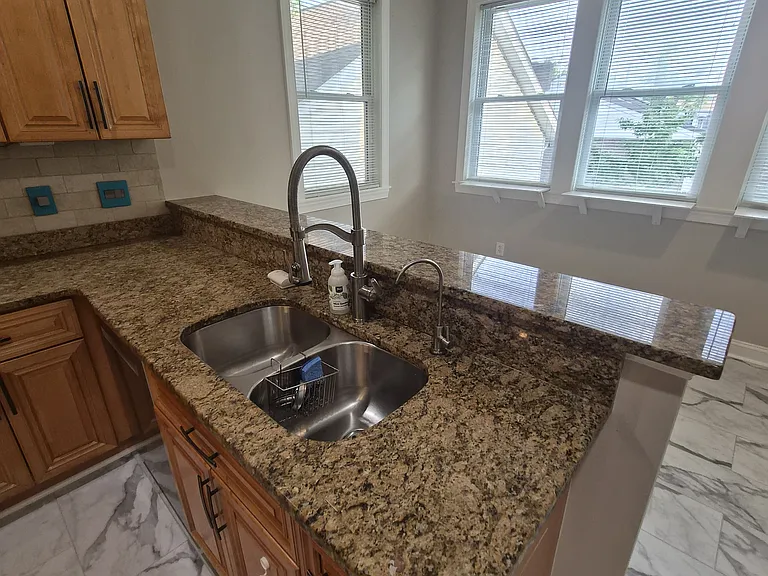 3701 Hamilton St — Photo 3