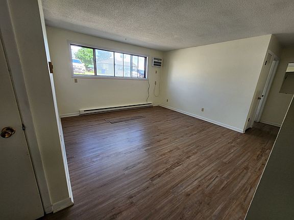 3rd image of 3010 W Omaha St #1
