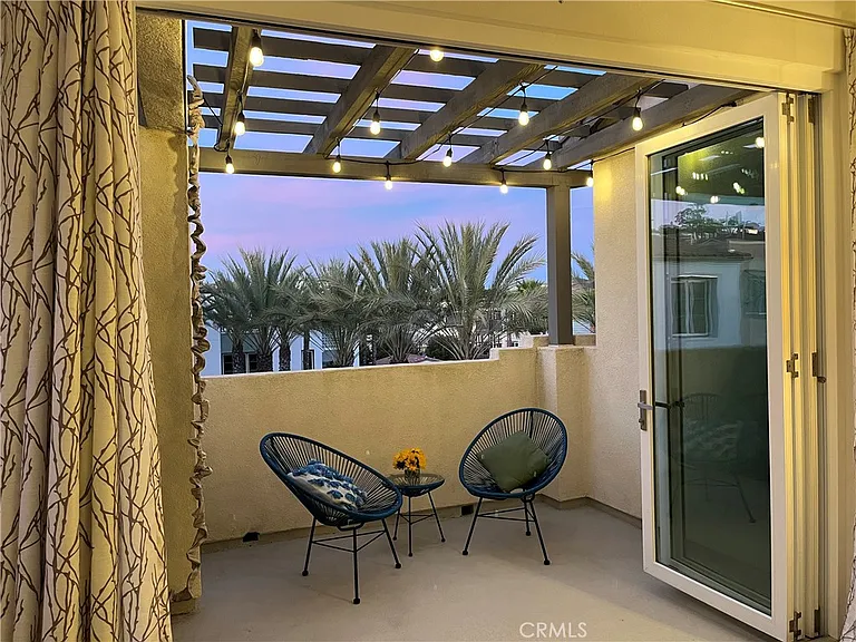 2869 Doheny Way — Photo 15