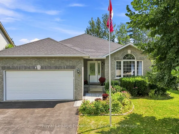 9 Seneca Dr, Brighton, ON K0K 1H0