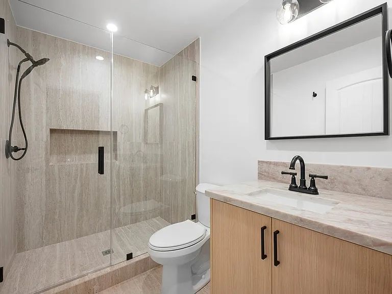 16059 Knapp St — Photo 10
