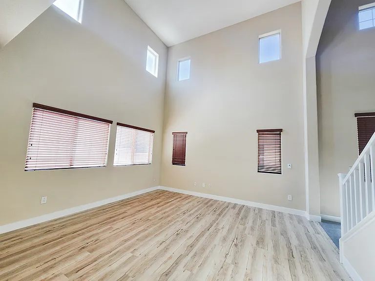 10551 Snow Lake St — Photo 22