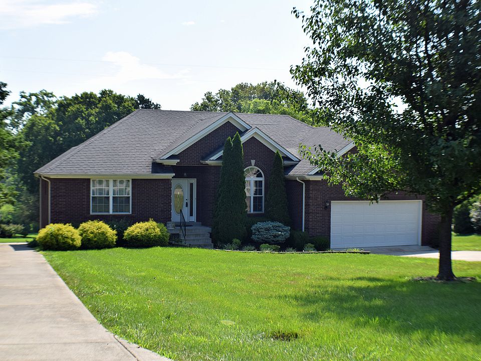 1st image of 631 Cliffside Dr