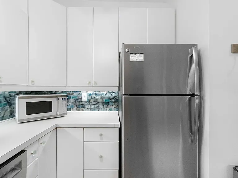 237 Avenida De La Isla #A — Photo 4