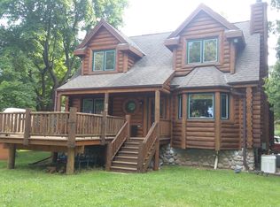 5048 Lakeview Ave, Hubertus, WI 53033