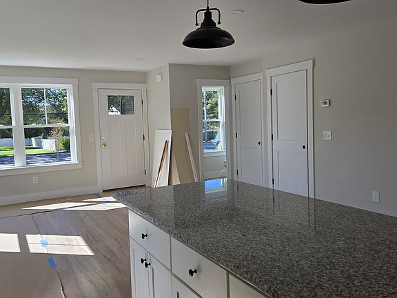 5th image of 100 Kingstown Rd #D