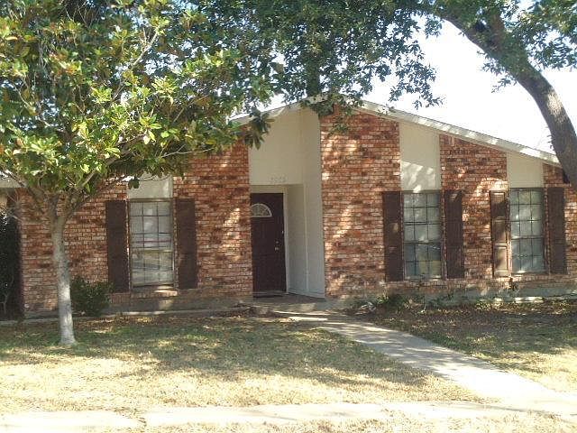 1st image of 3822 Acorn Green Dr