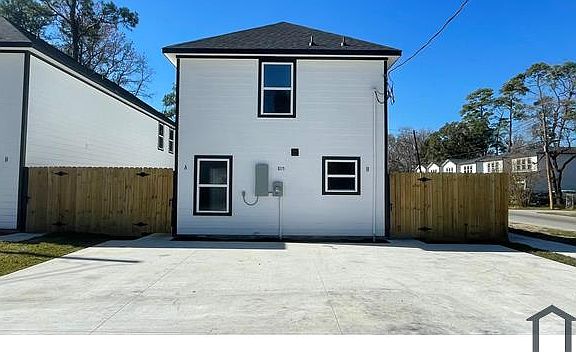 2nd image of 8211 Richland Dr #A