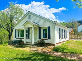 1314 E Hendron Chapel Rd, Knoxville, TN 37920