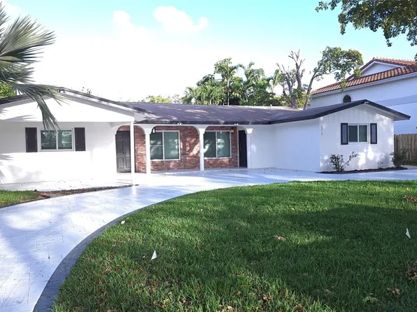 5210 NE 14th Way, Fort Lauderdale, FL 33334