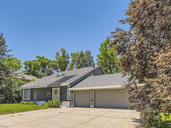 3rd image of 7170 S Harrison Ct