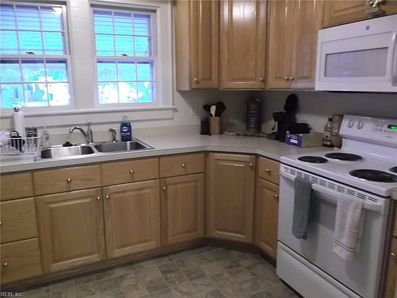 5th image of 3641 Shore Dr