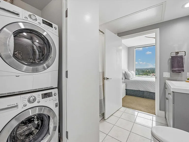 300 Bowie St #2805 — Photo 15