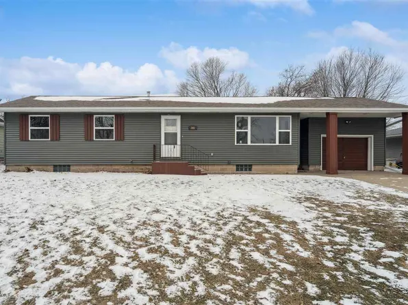 301 2nd Ave, Keystone, IA 52249