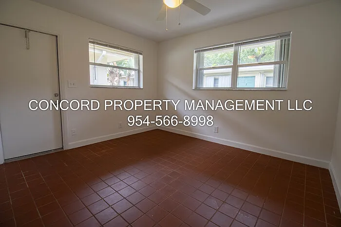 400 SW 8th Ave #8 — Photo 8