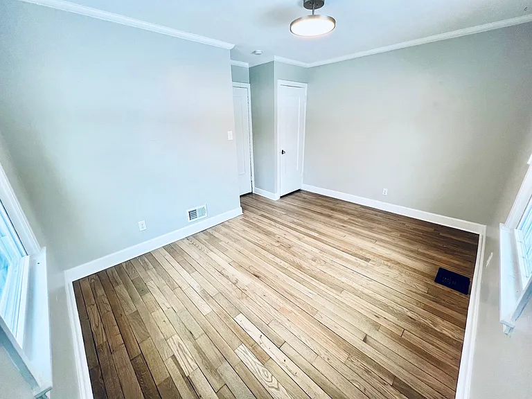 1600 Waltham Rd — Photo 8