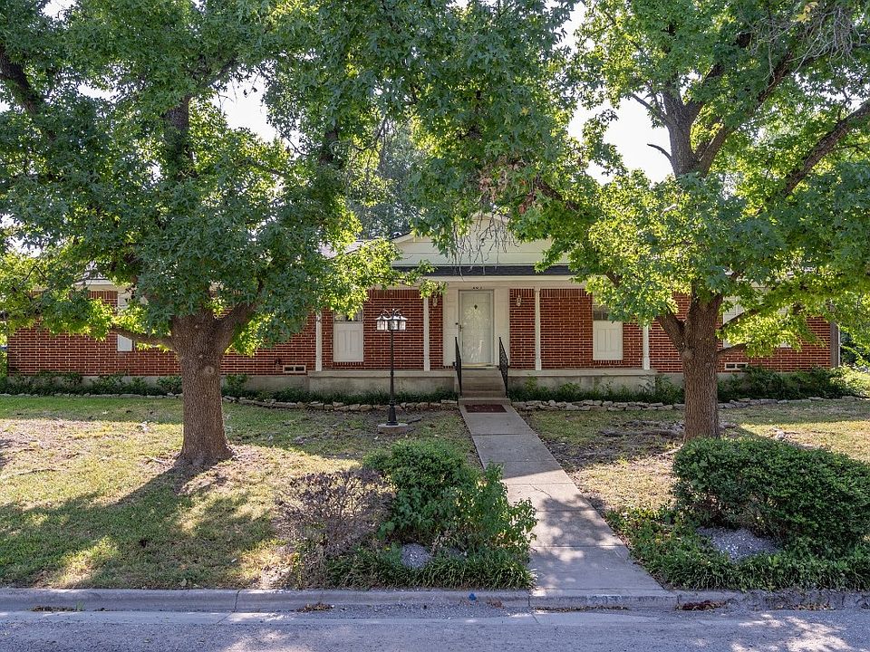 1st image of 203 Rolling Hills Ln