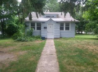 25 State St, Spring Valley, NY 10977