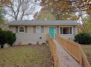 401 McClellan Dr, Liberty, MO 64068