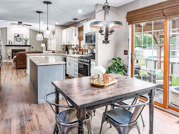 4th image of 4007 Rosemont Pl