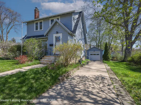 352 University Dr, East Lansing, MI 48823