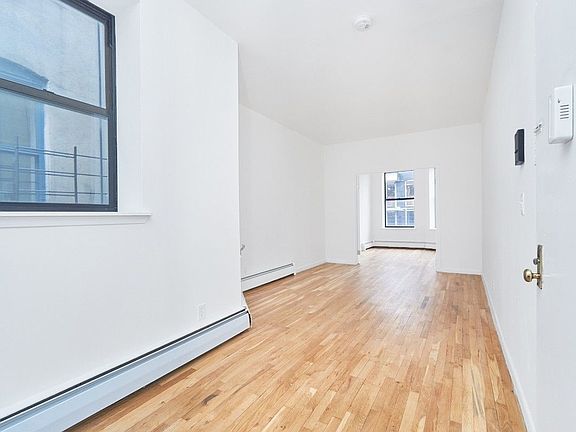 4th image of 126 W 112th St #B4