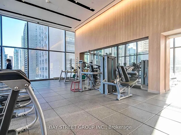 7 Grenville St #3401 — Photo 29