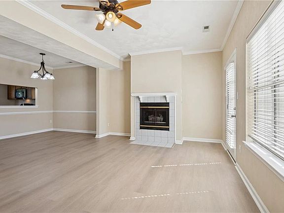 2nd image of 210 Durham Ct