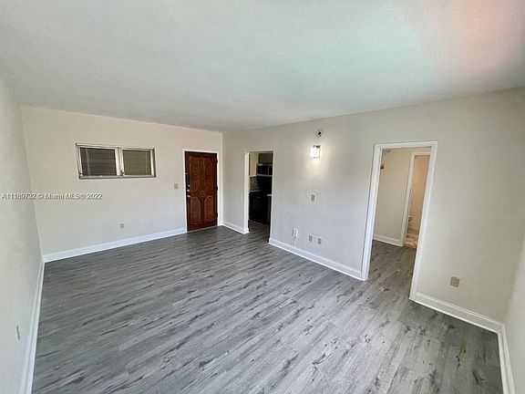 5th image of 218 Santillane Ave APT 22
