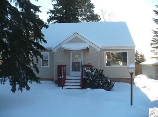 2218 Hillcrest Dr, Duluth, MN 55811