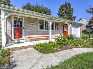 326 Edgemont Dr, Willow Street, PA 17584