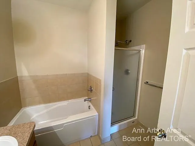 3254 Primrose Ln — Photo 11