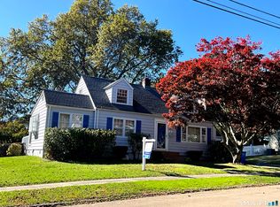 44 Knob Hill Drive, Hamden, CT 06518