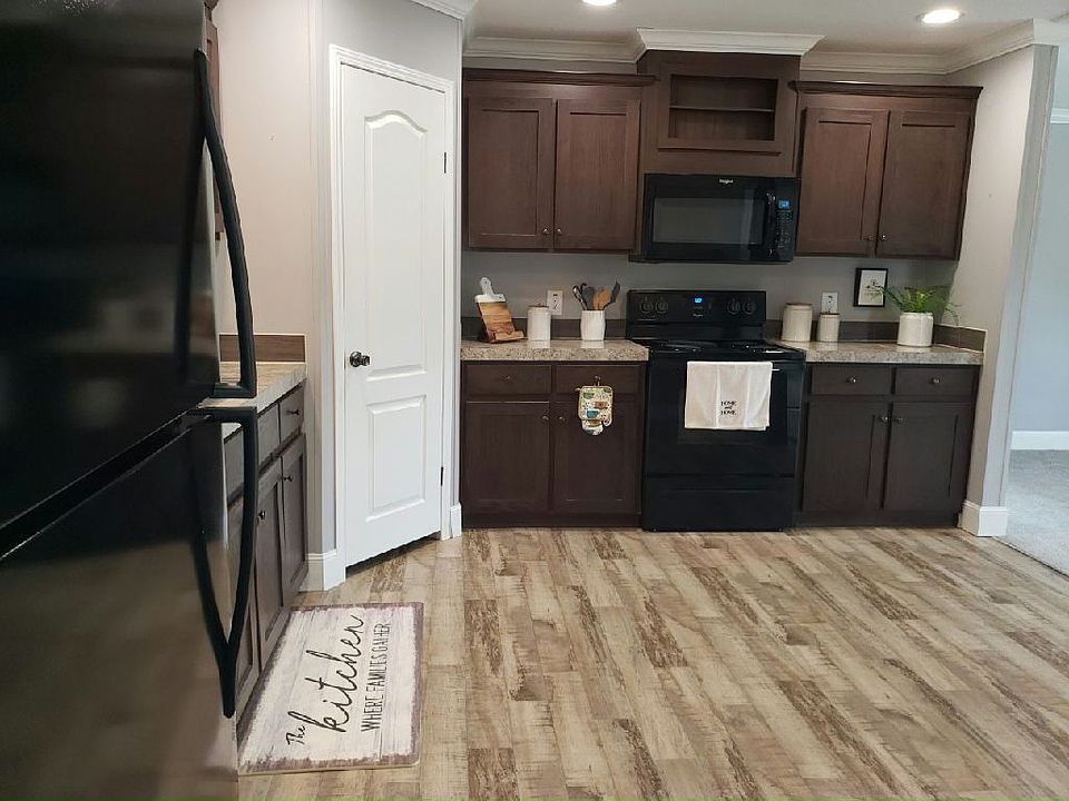1st image of 2842 Silver Spur Ln