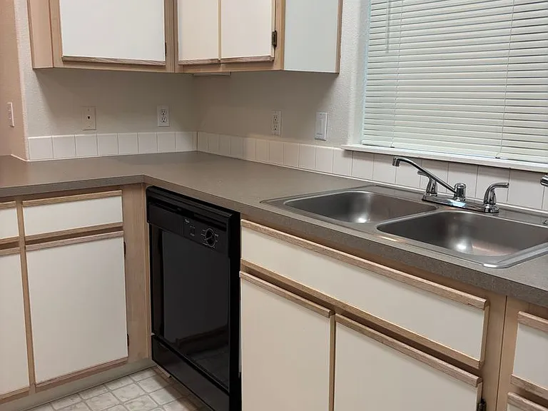 1451 Thrush Ct SE #1563 — Photo 9
