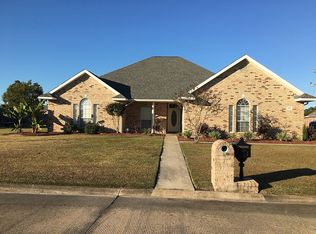 306 Hampton Ct, Lake Charles, LA 70605