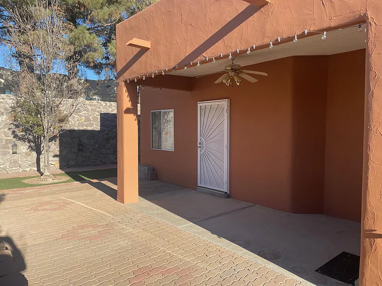 3496 Northpointe Dr — Photo 36