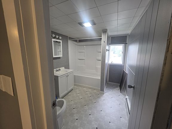 4th image of 306 3rd St S #B