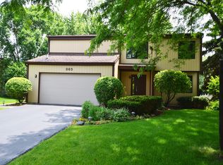 865 Buttonwood Cir, Naperville, IL 60540