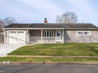 37 Outlook Ln, Levittown, PA, 19055