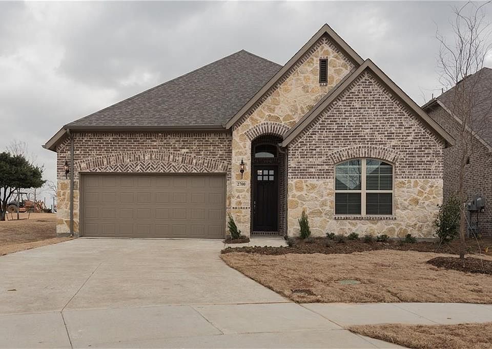 1st image of 2700 Point Vista Dr