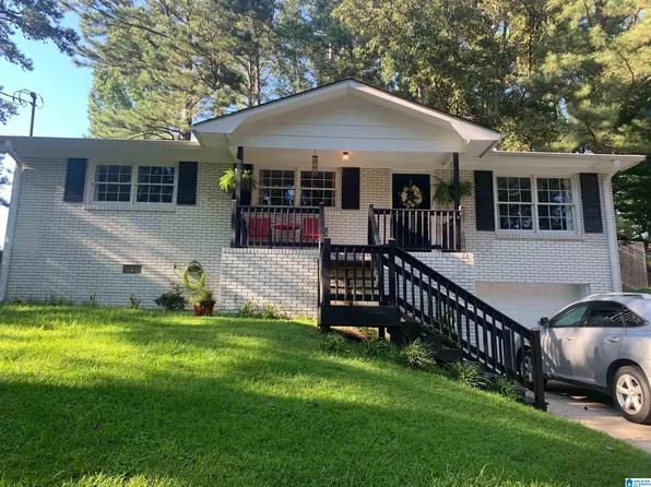 305 Woodvale Ave, Weaver, AL 36277