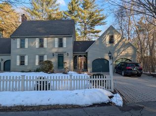 29 Lexington Rd, Atkinson, NH 03811